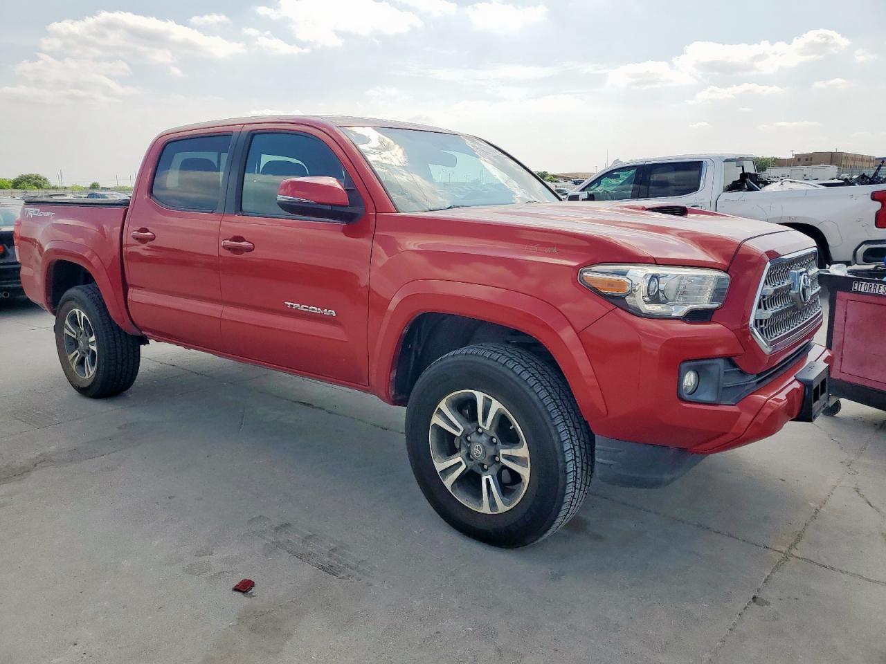 2017 TOYOTA TACOMA DOU - Фото 4