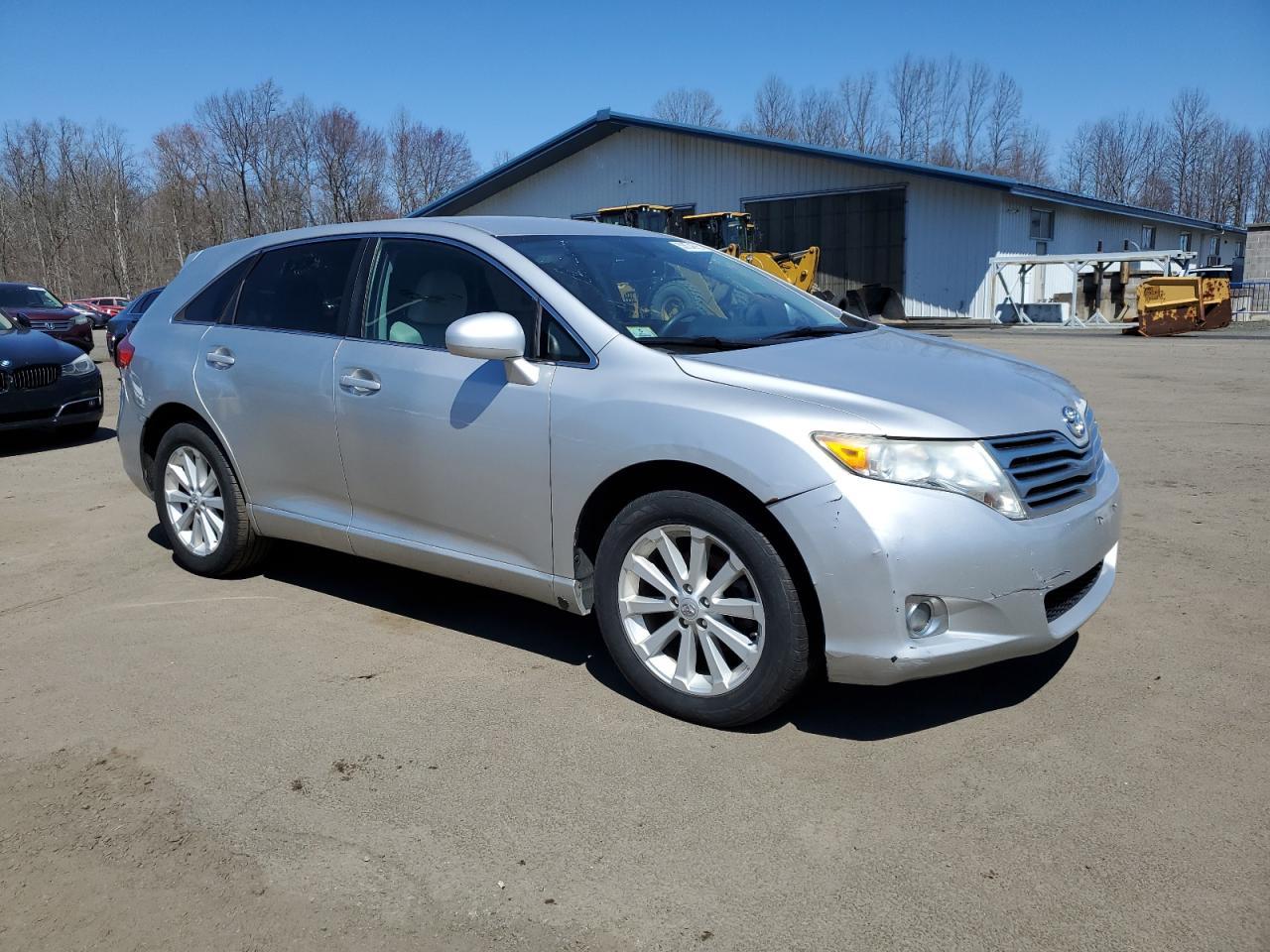 2012 TOYOTA VENZA LE - Image 4