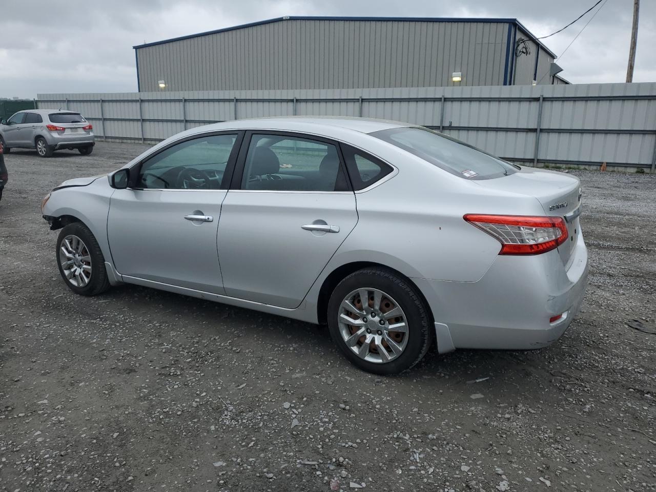 2013 NISSAN SENTRA S - Фото 2