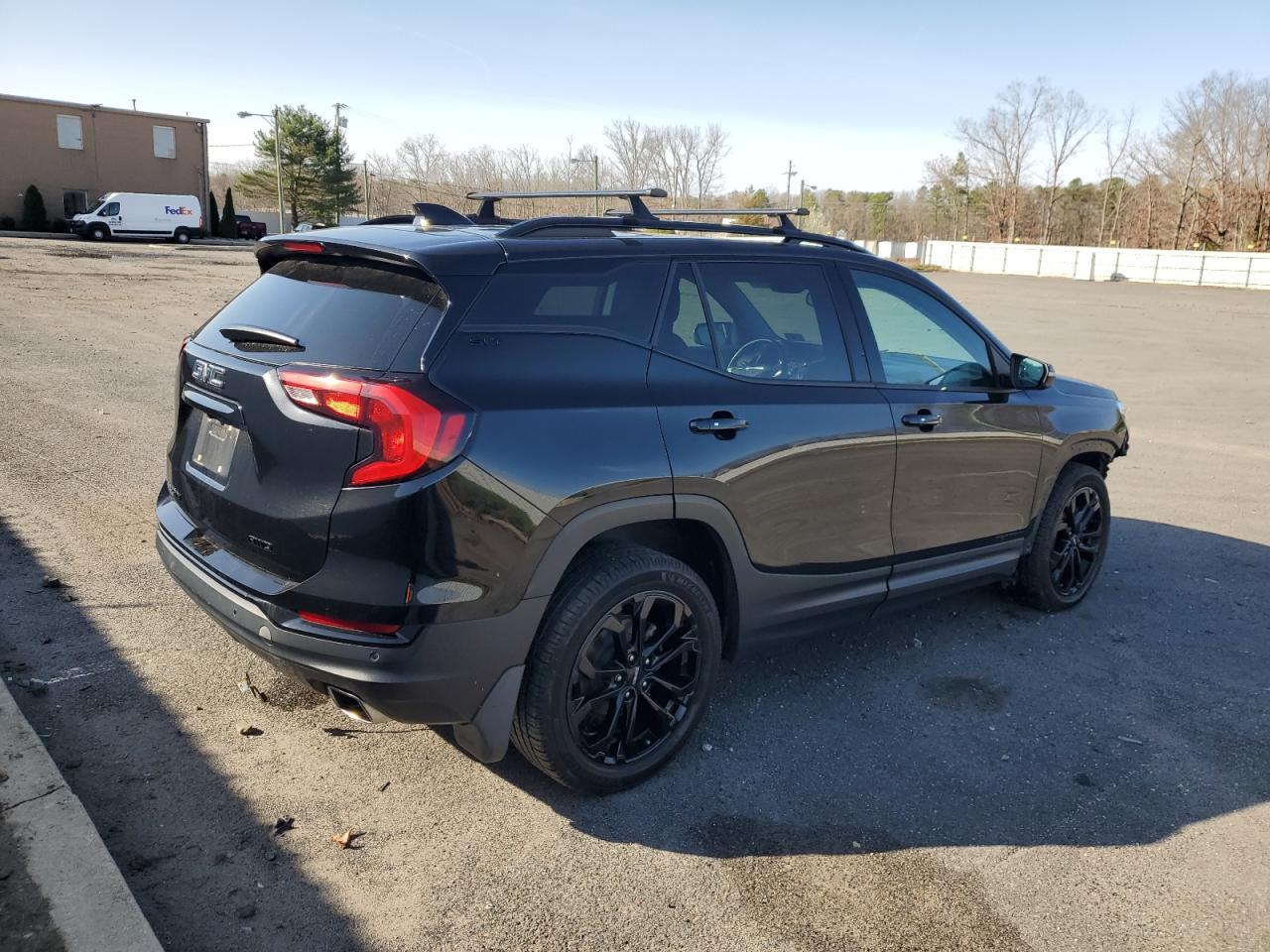 2019 GMC TERRAIN SL - Фото 3