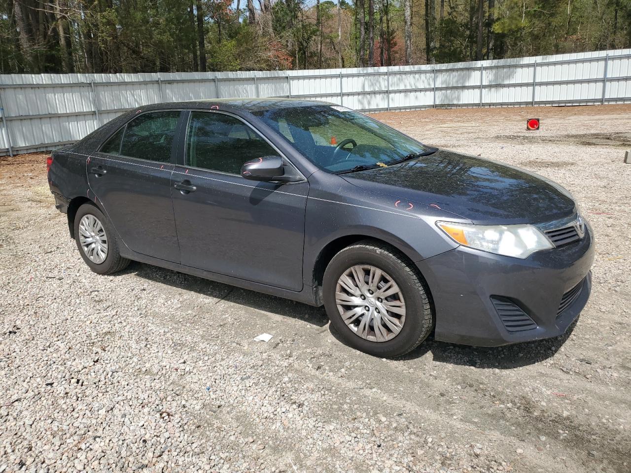 2014 TOYOTA CAMRY L - Image 4