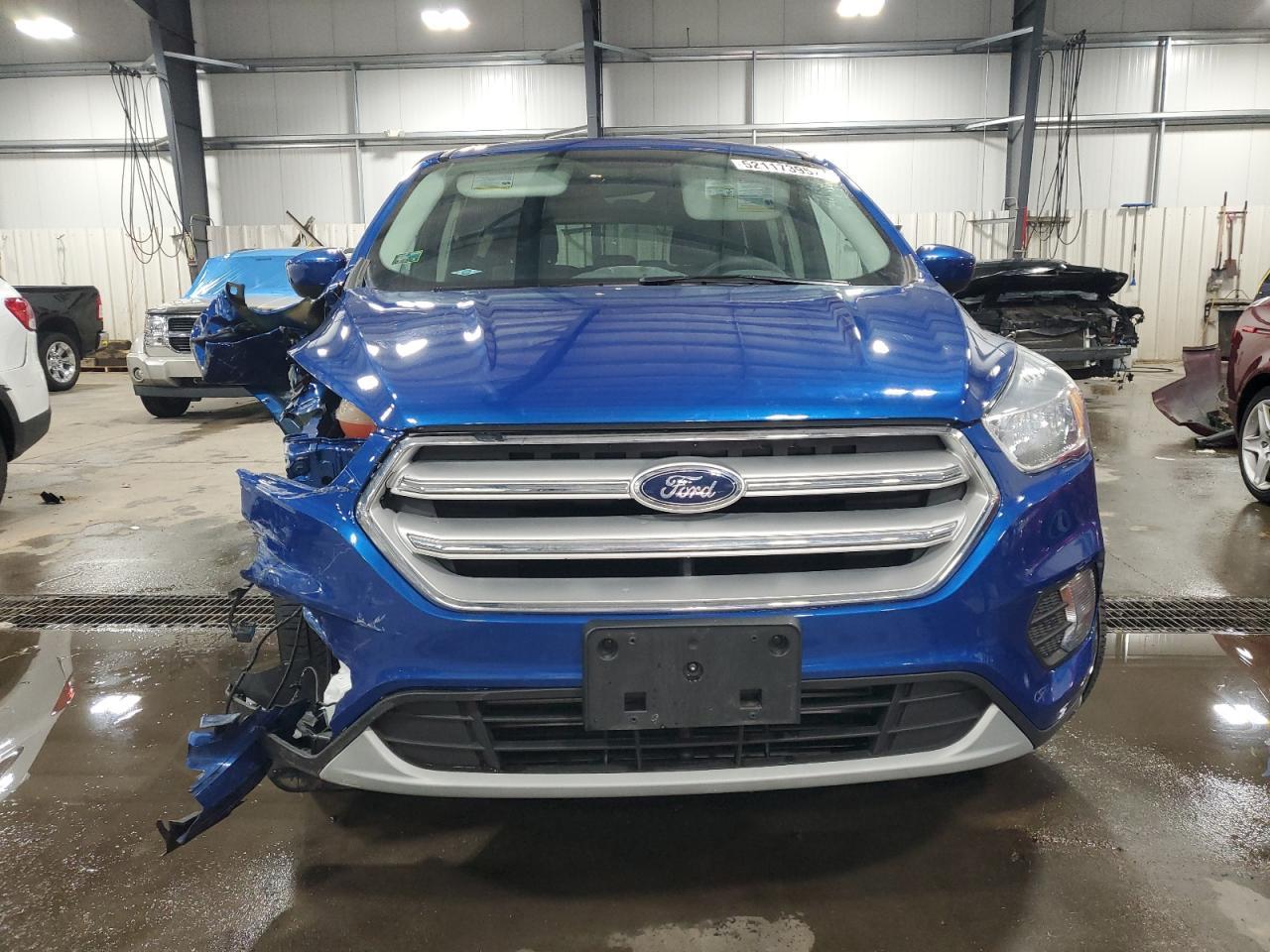 2017 FORD ESCAPE SE - Фото 5