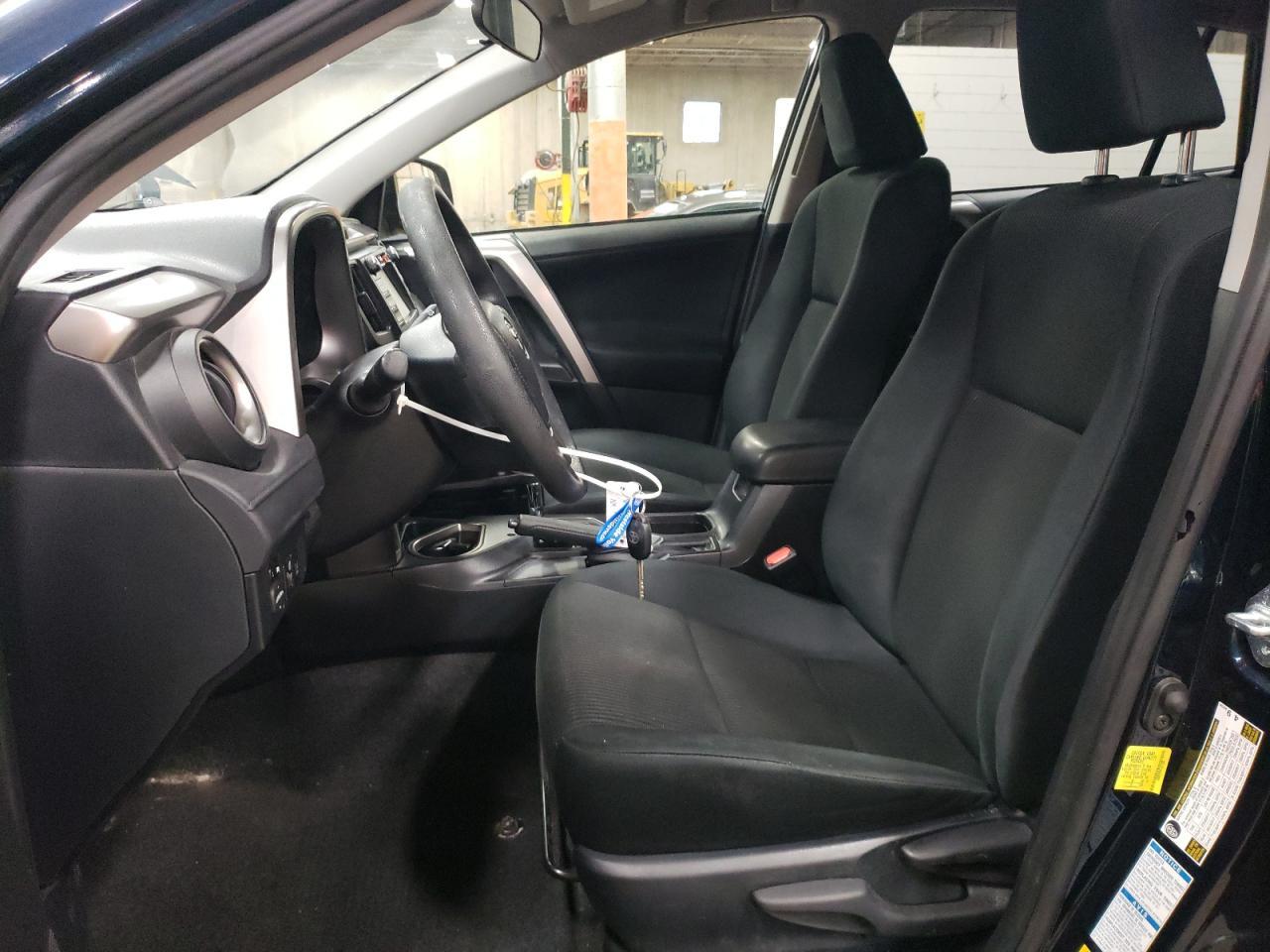 2018 TOYOTA RAV4 LE - Фото 7