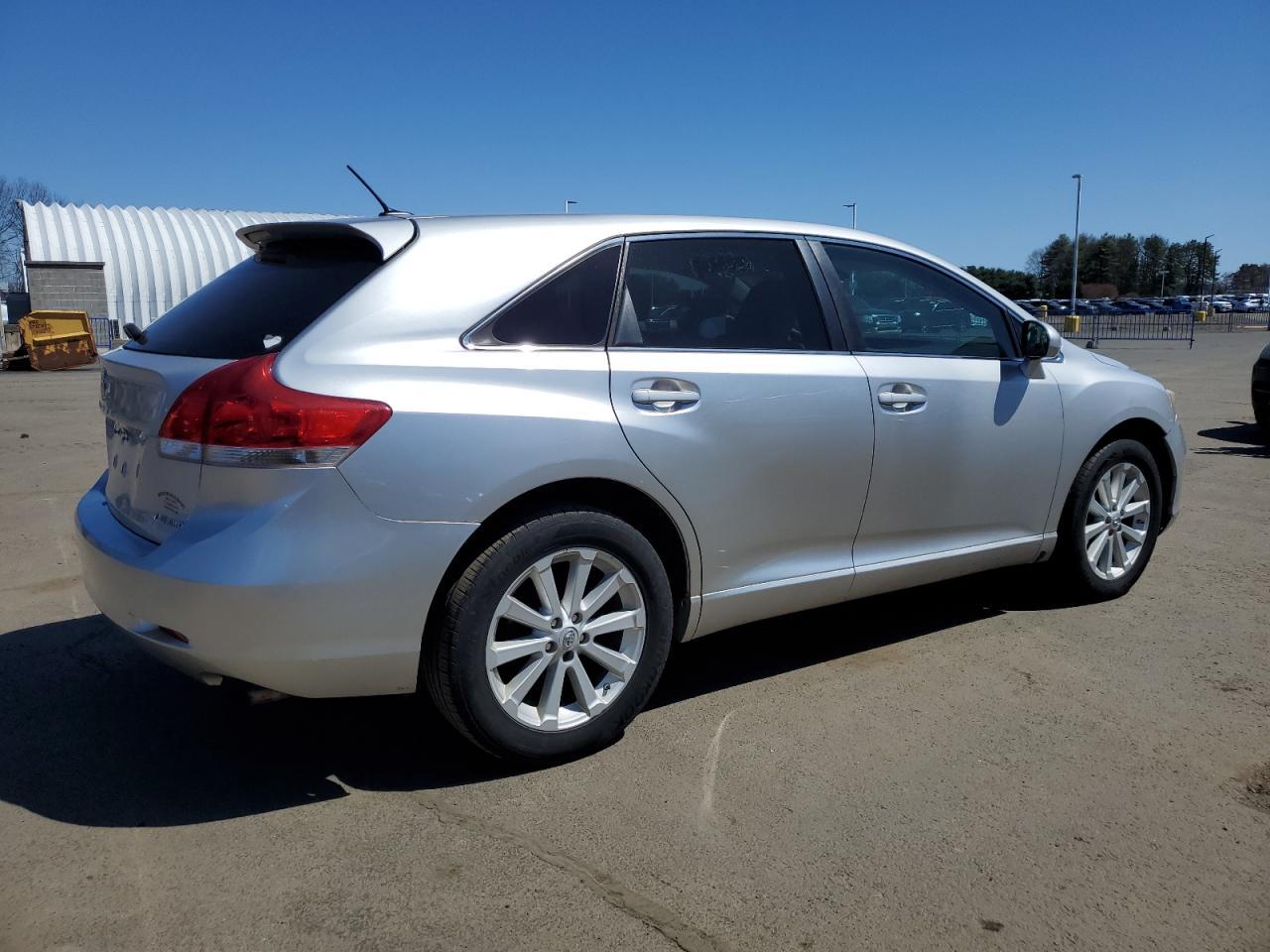 2012 TOYOTA VENZA LE - Image 3