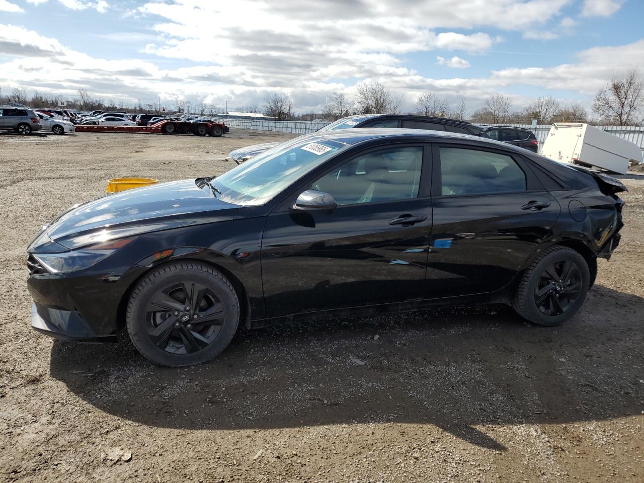 2023 HYUNDAI ELANTRA SE
