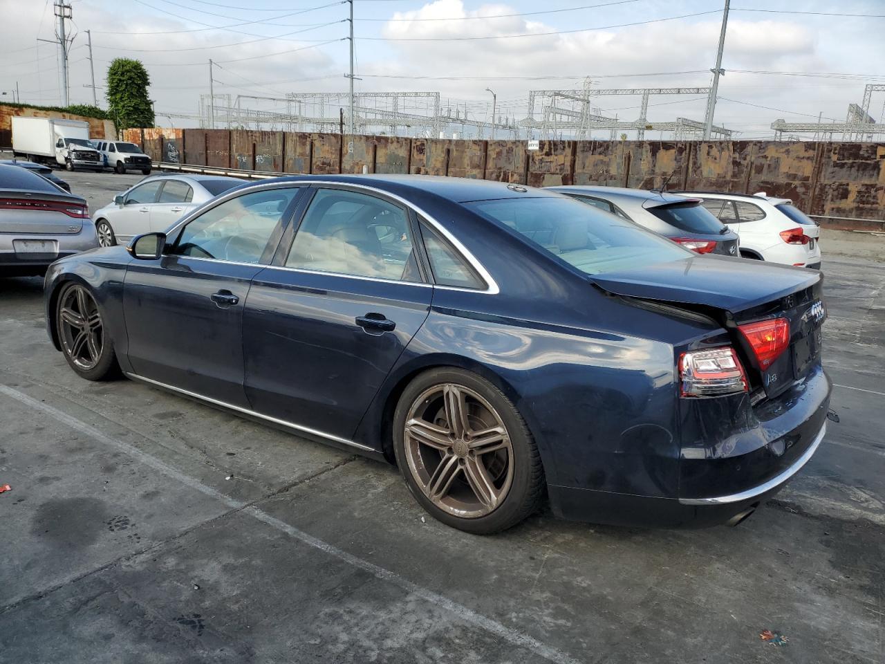 2011 AUDI A8 QUATTRO - Фото 2