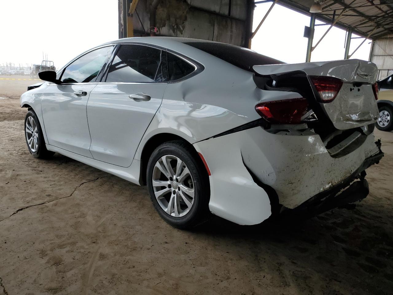 2015 CHRYSLER 200 LIMITE - Image 2