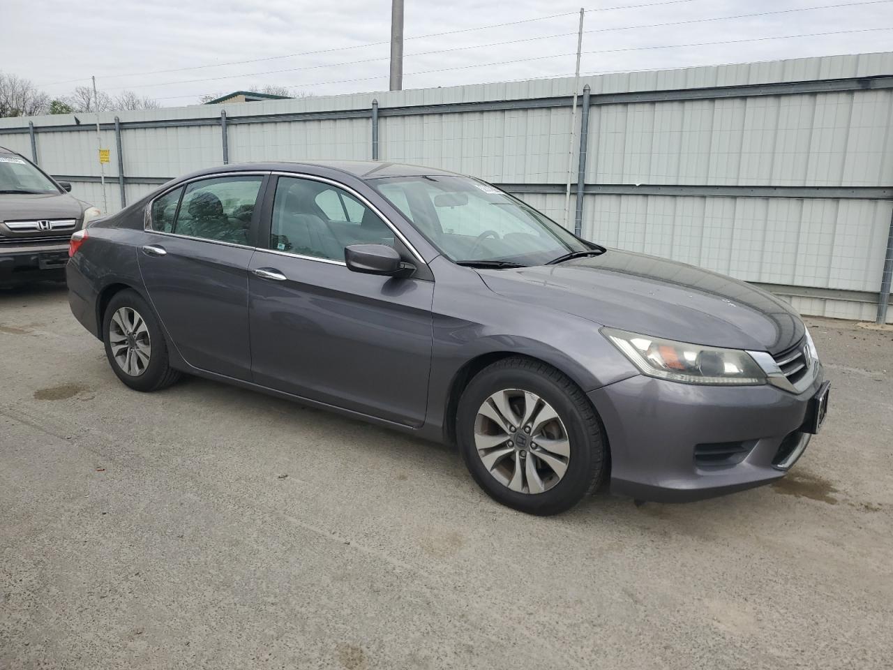 2014 HONDA ACCORD LX - Image 4