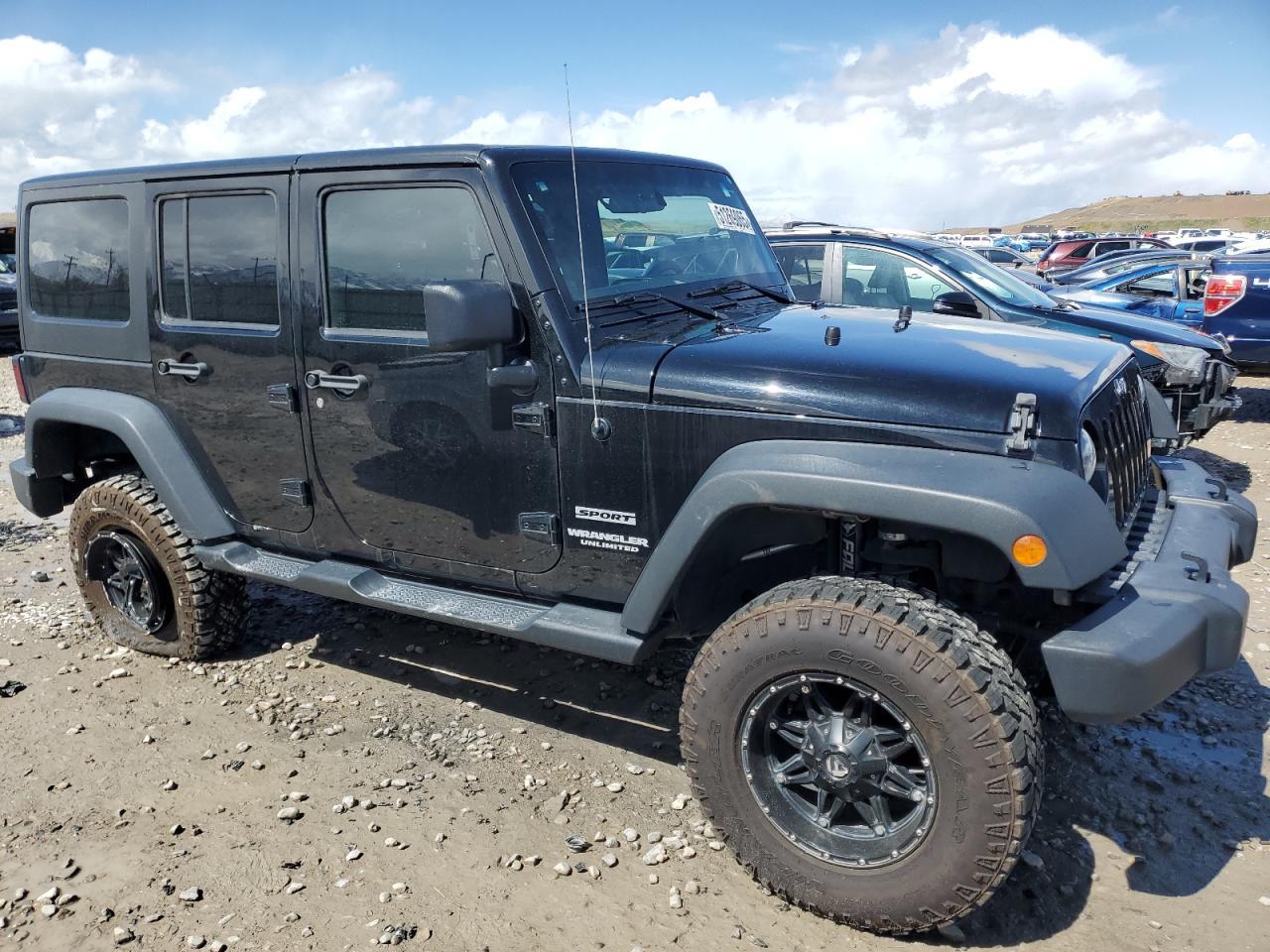 2012 JEEP WRANGLER U - Image 4