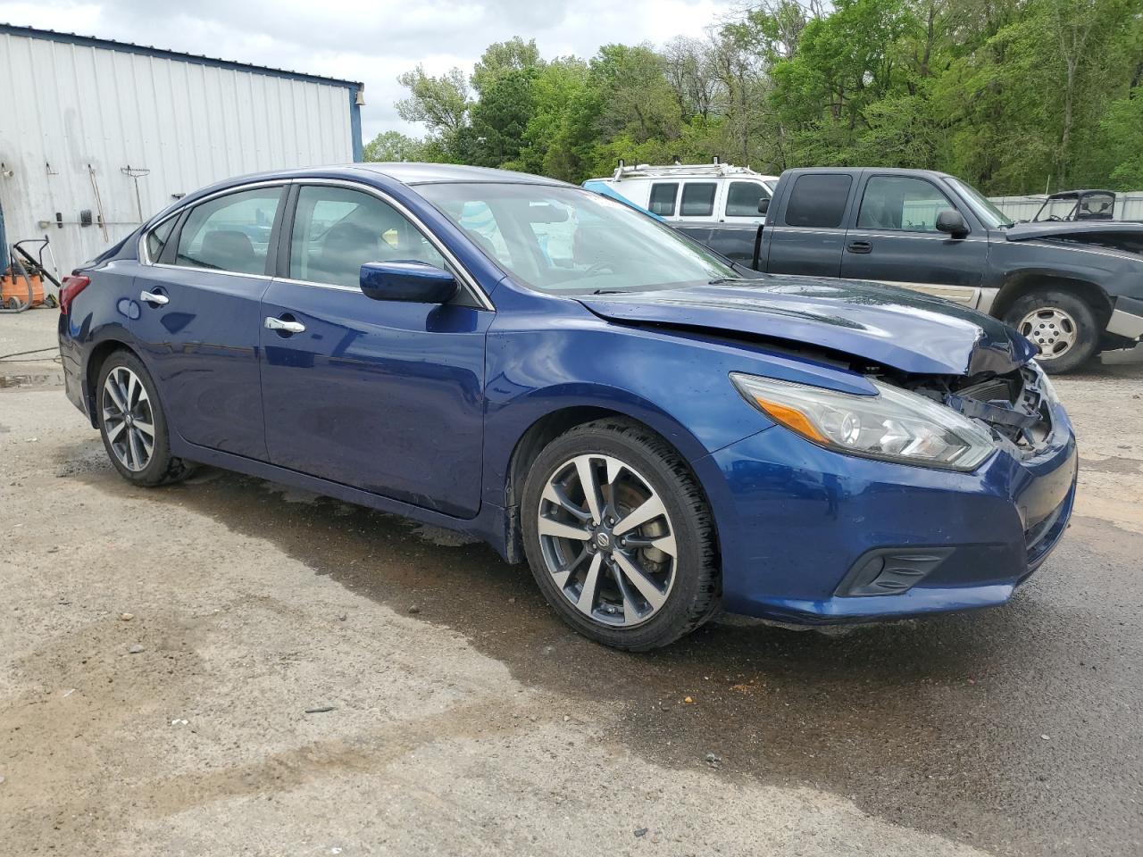 2017 NISSAN ALTIMA 2.5 - Фото 4