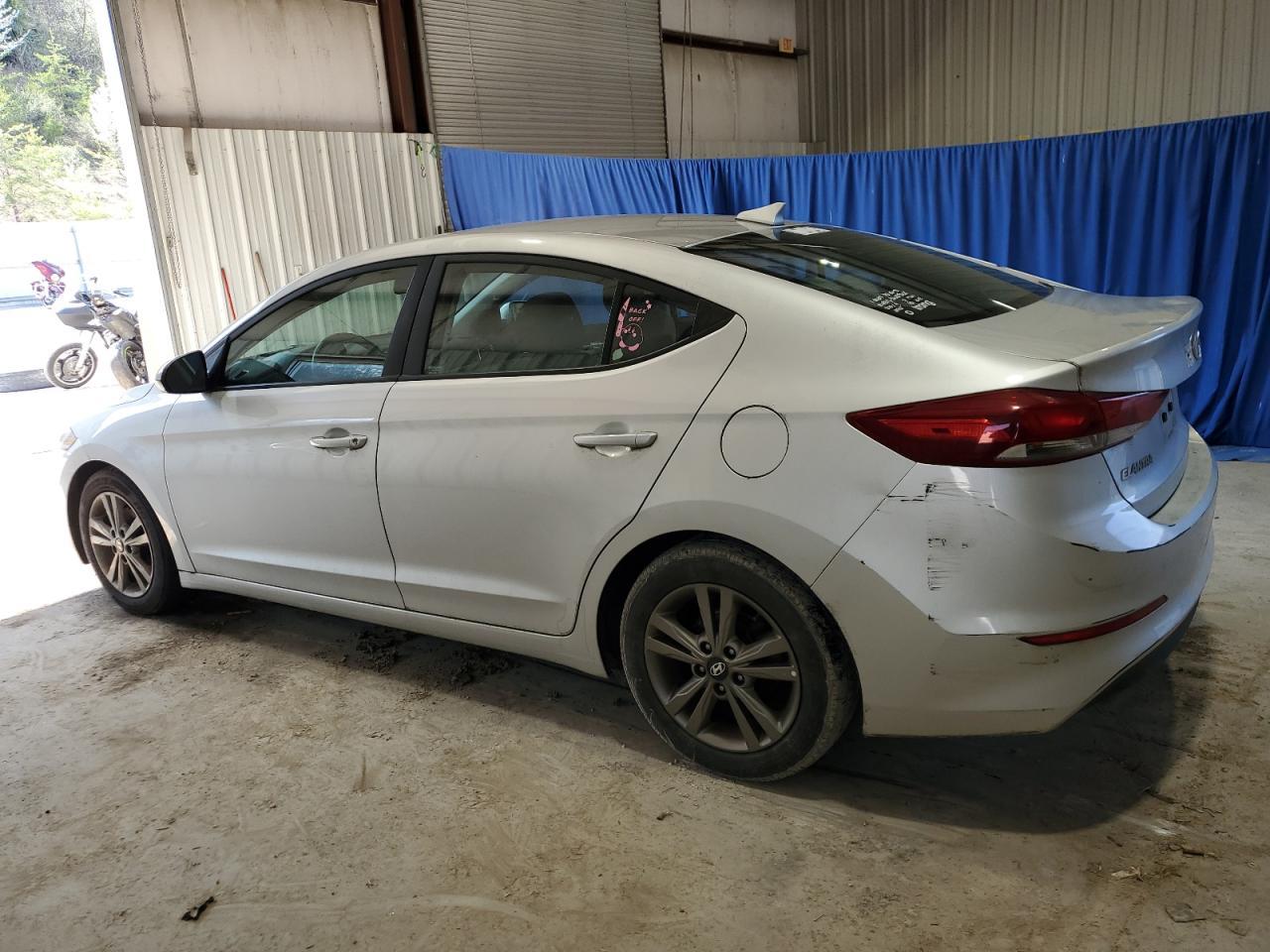 2018 HYUNDAI ELANTRA SE - Фото 2