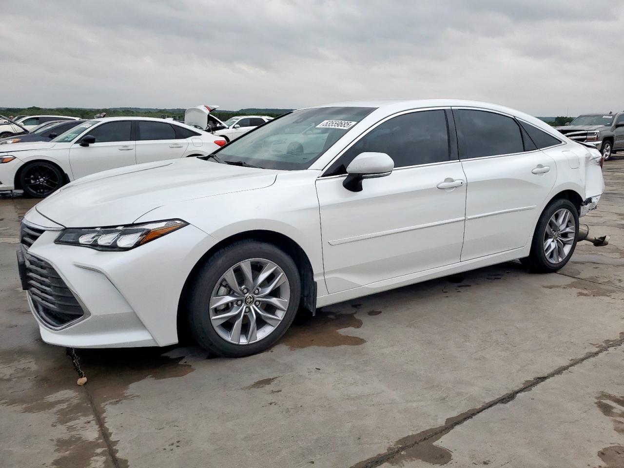 2022 TOYOTA AVALON XLE