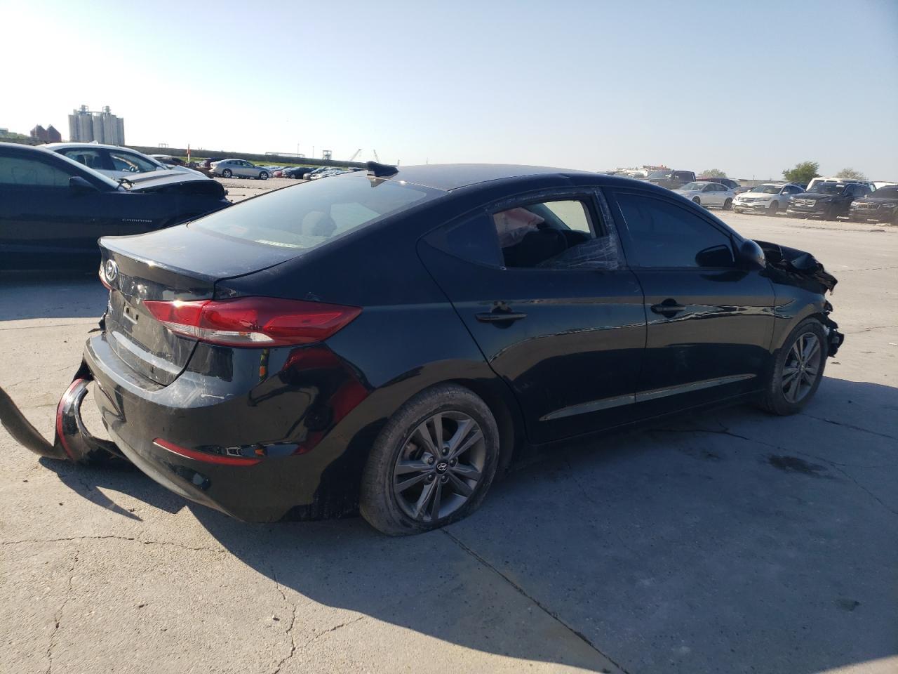 2018 HYUNDAI ELANTRA SE - Фото 3