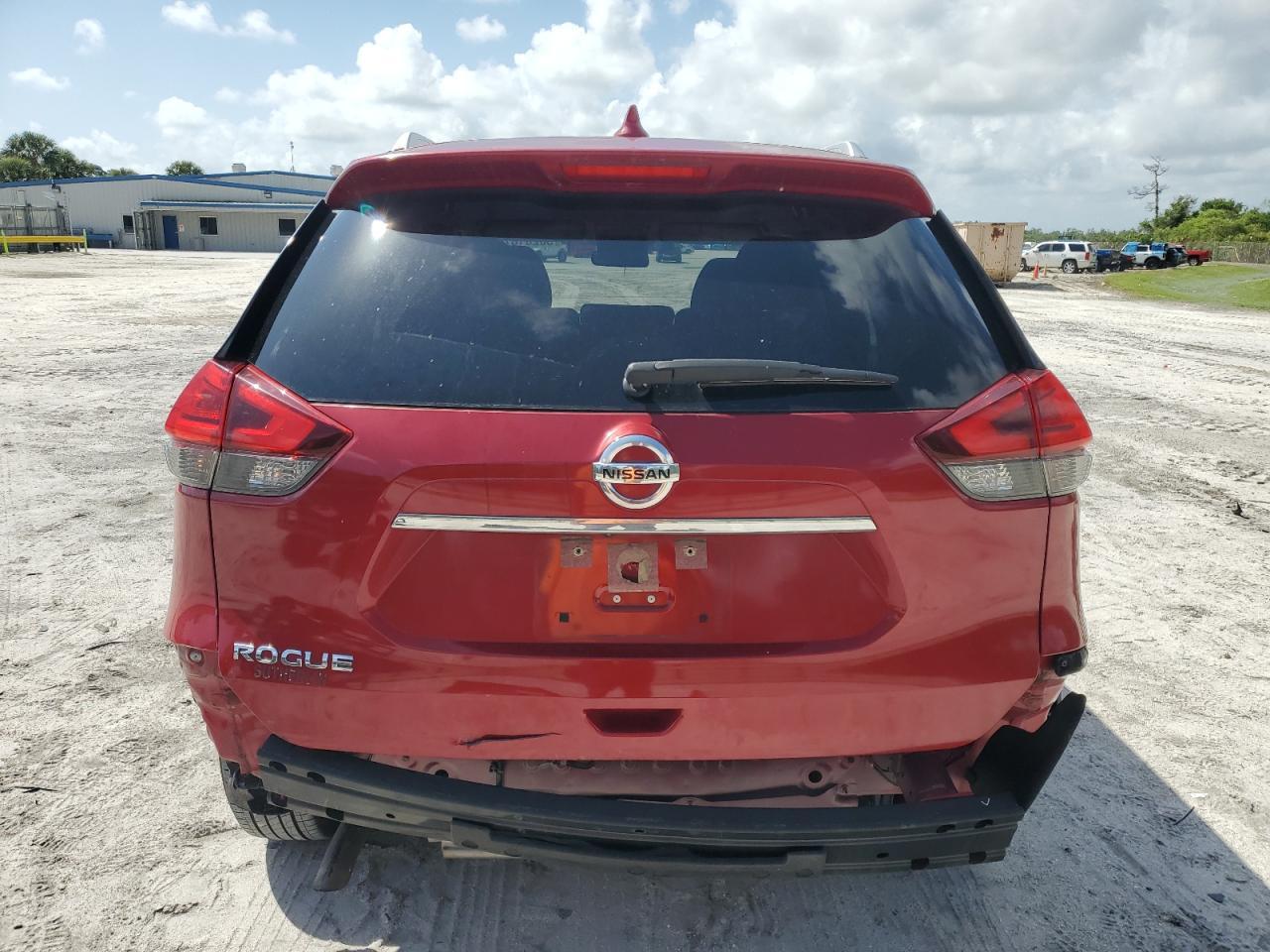 2017 NISSAN ROGUE S - Фото 6