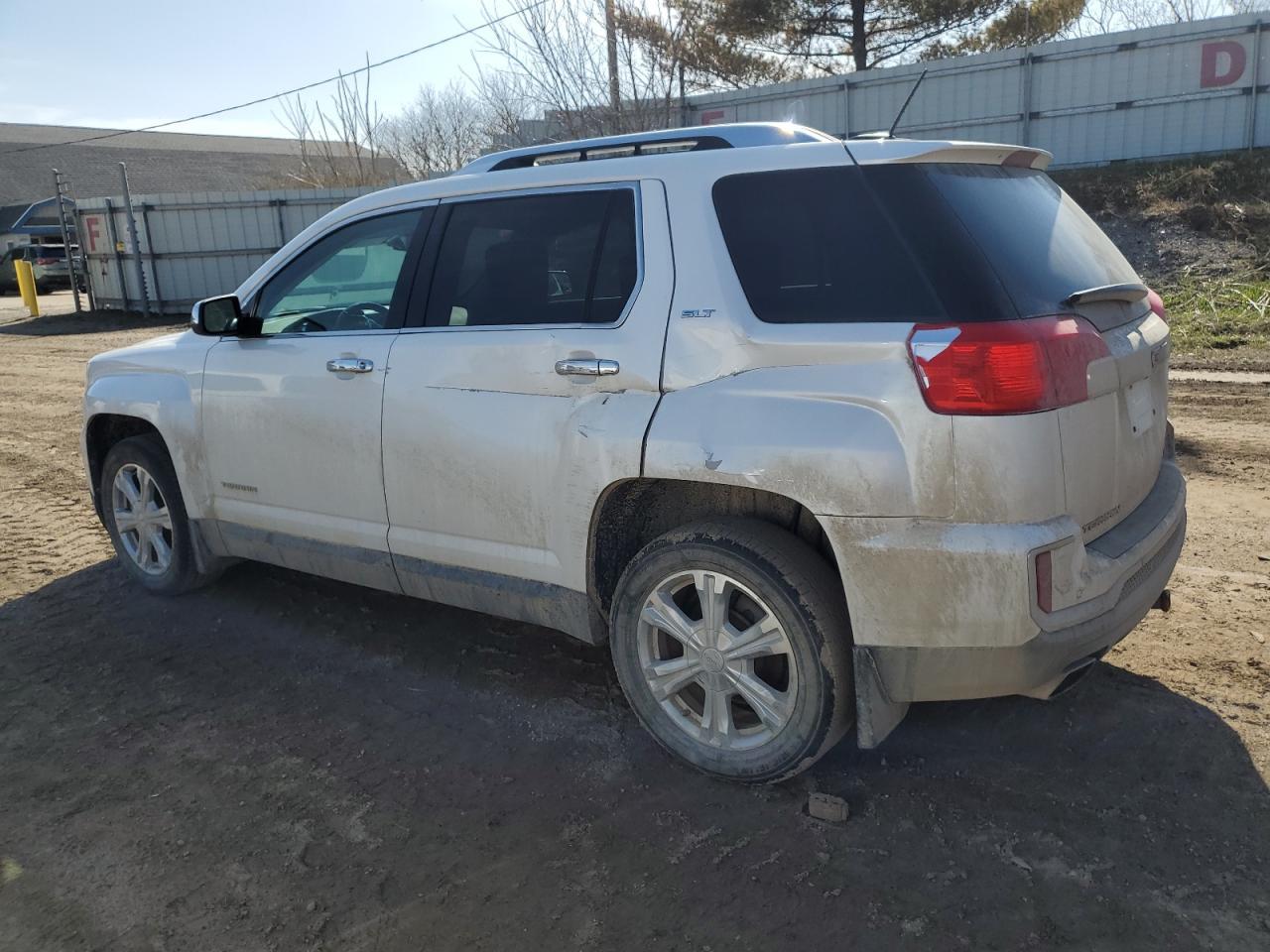 2016 GMC TERRAIN SL - Image 2
