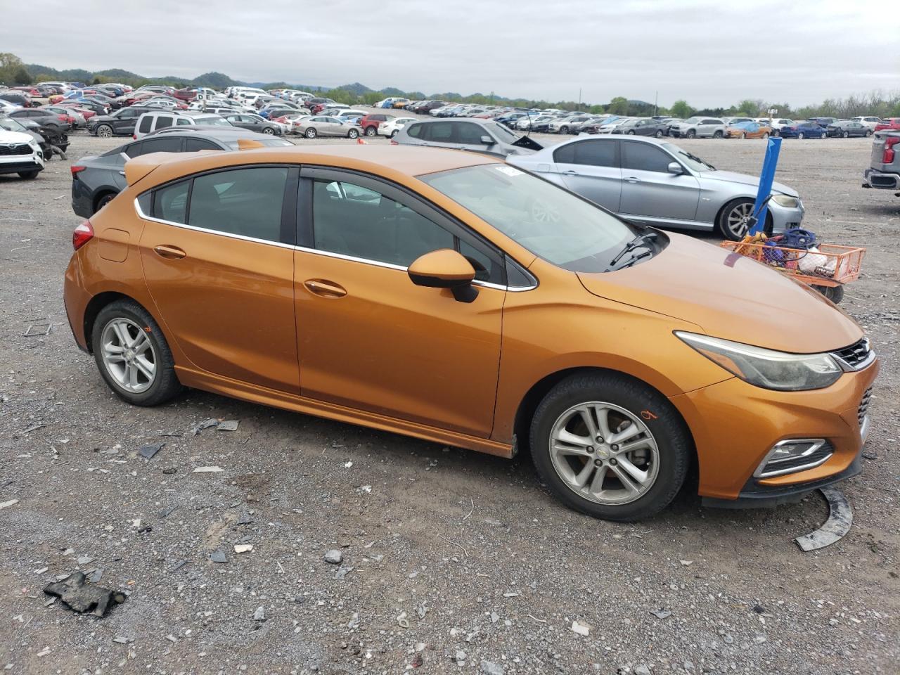 2017 CHEVROLET CRUZE LT - Image 4