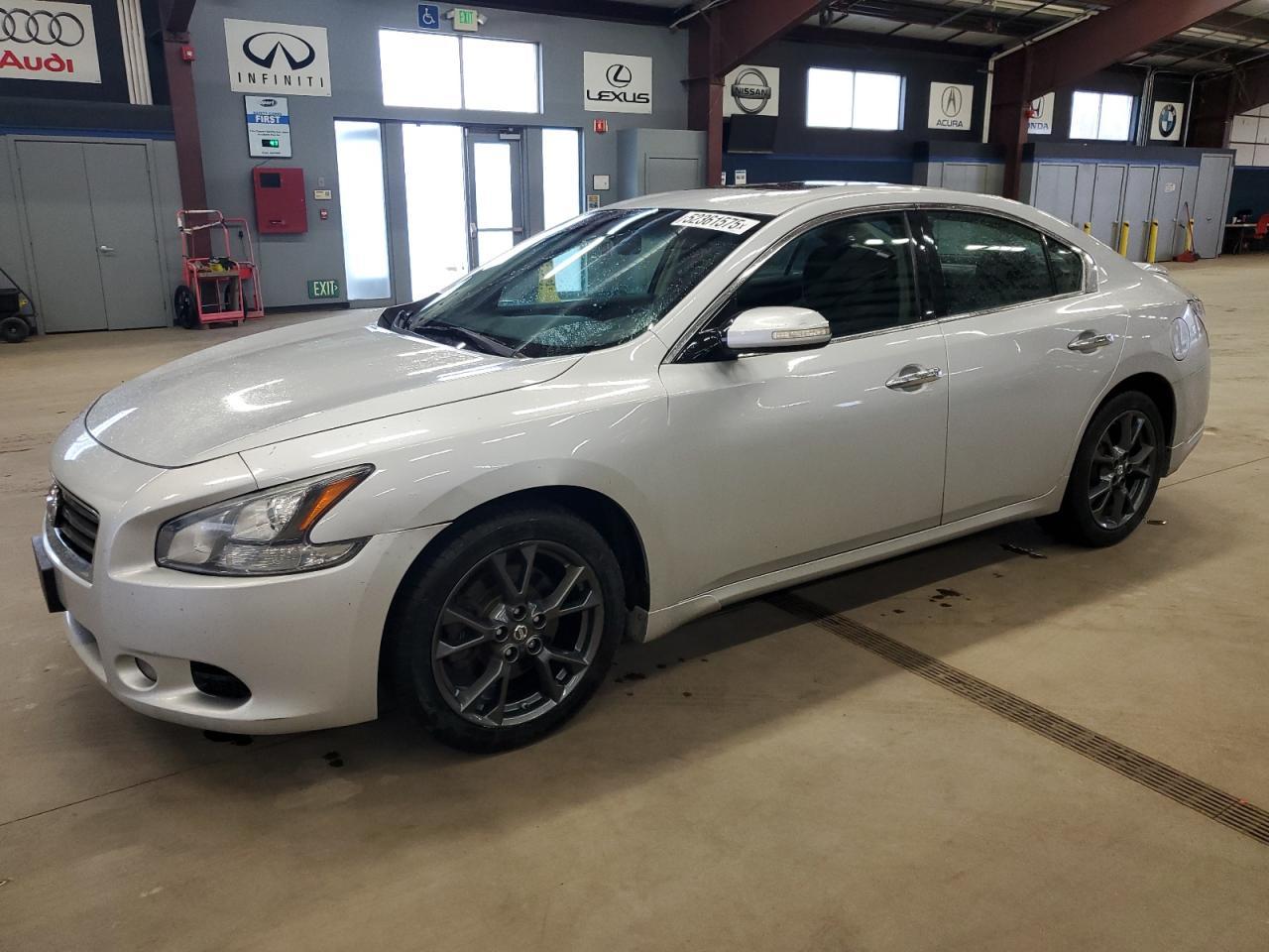 2014 NISSAN MAXIMA S