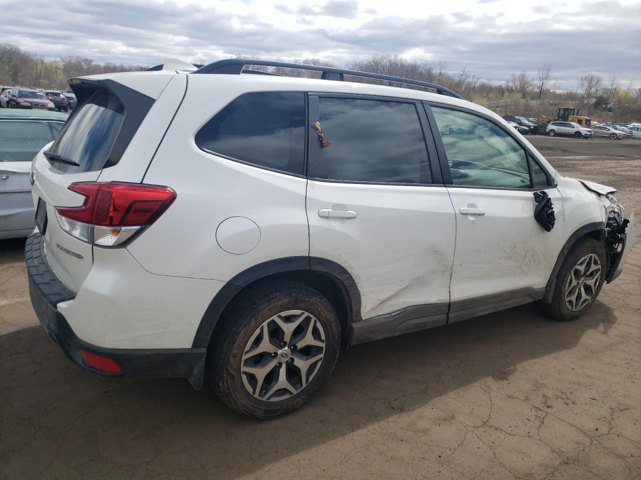 2021 SUBARU FORESTER P - Фото 3