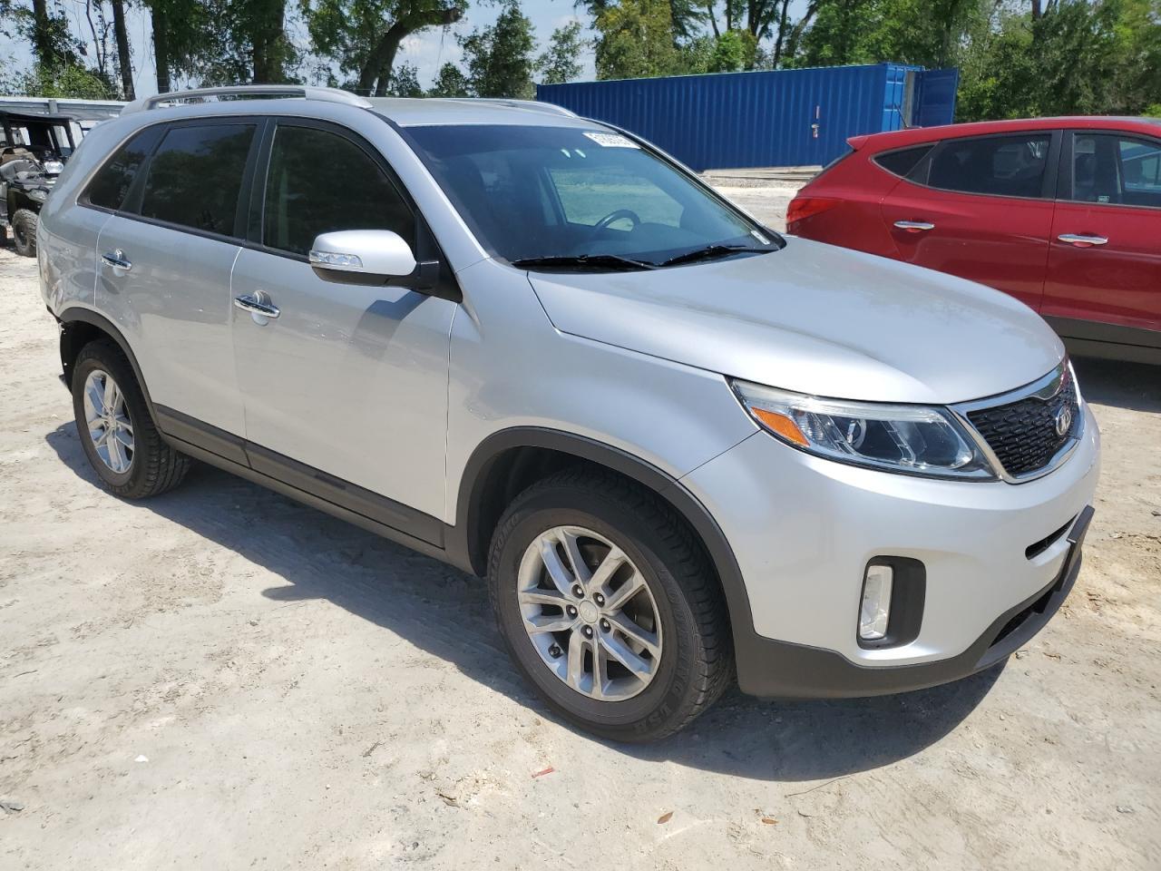 2015 KIA SORENTO LX - Image 4