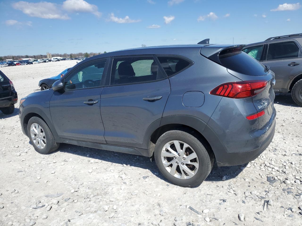 2019 HYUNDAI TUCSON SE - Фото 2