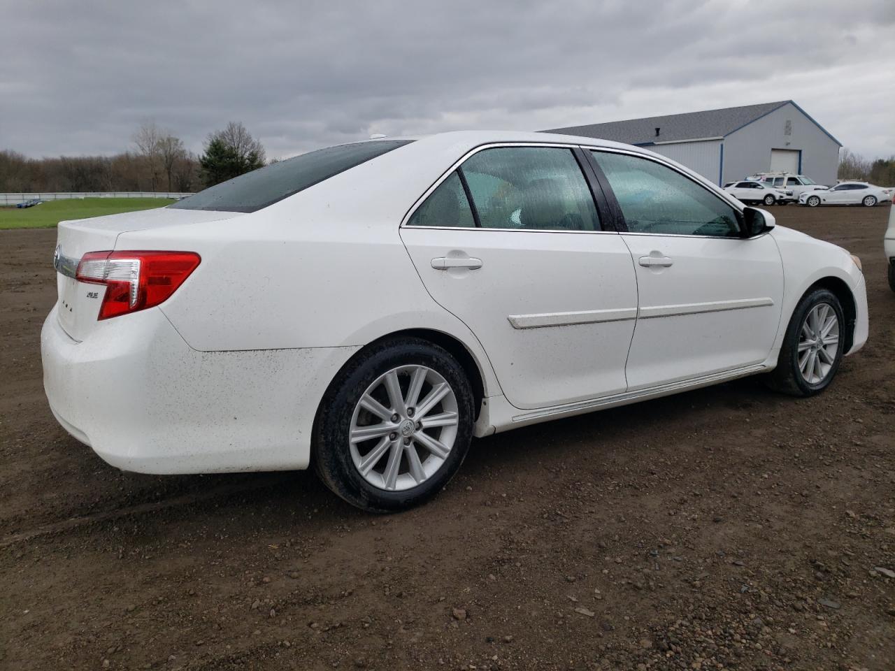 2014 TOYOTA CAMRY L - Фото 3