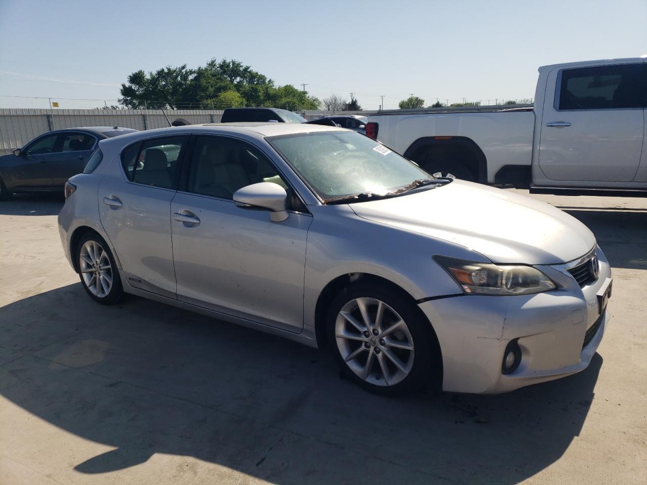 2011 LEXUS CT 200 - Фото 4