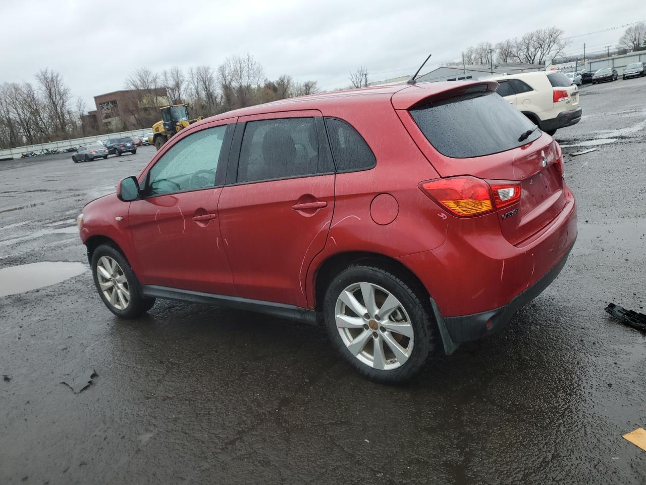 2015 MITSUBISHI OUTLANDER - Фото 2