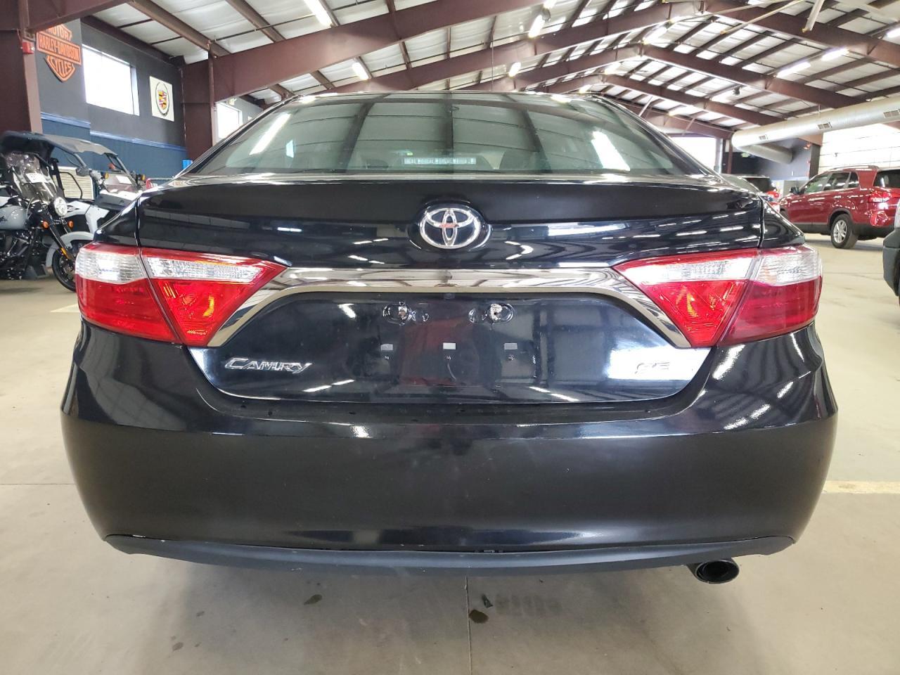 2017 TOYOTA CAMRY LE - Фото 6