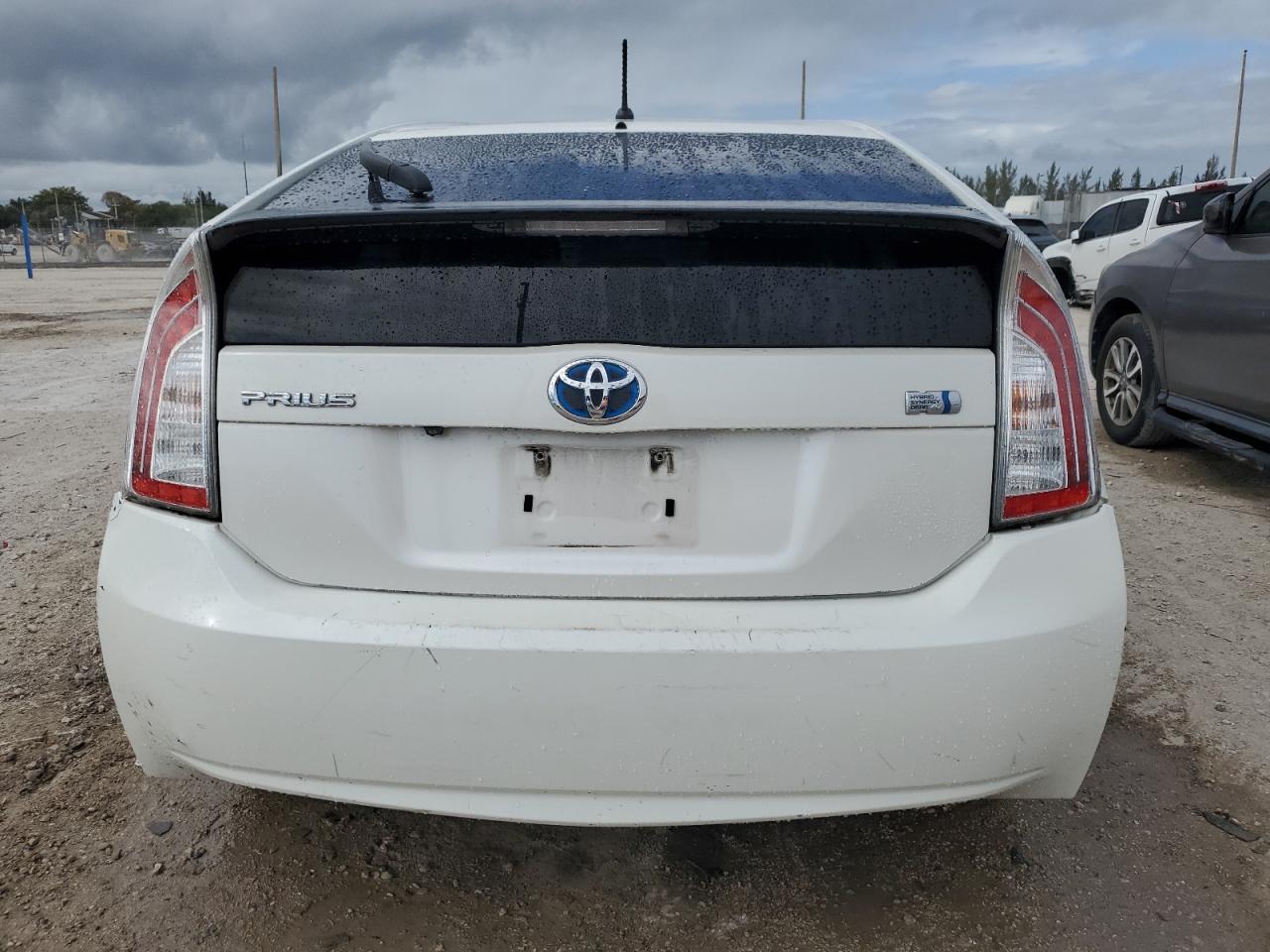 2015 TOYOTA PRIUS - Фото 6