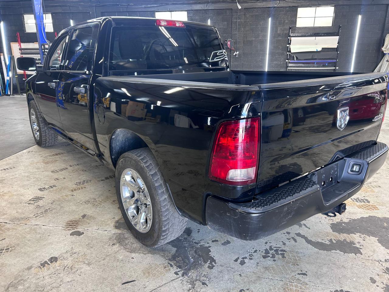 2015 RAM 1500 ST - Image 3