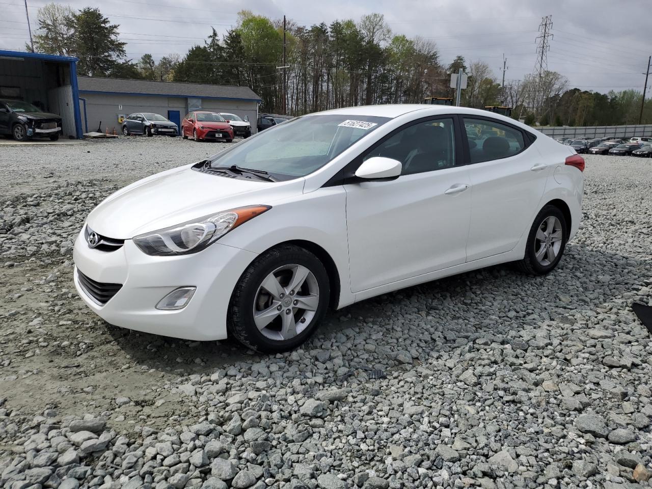 2013 HYUNDAI ELANTRA GL