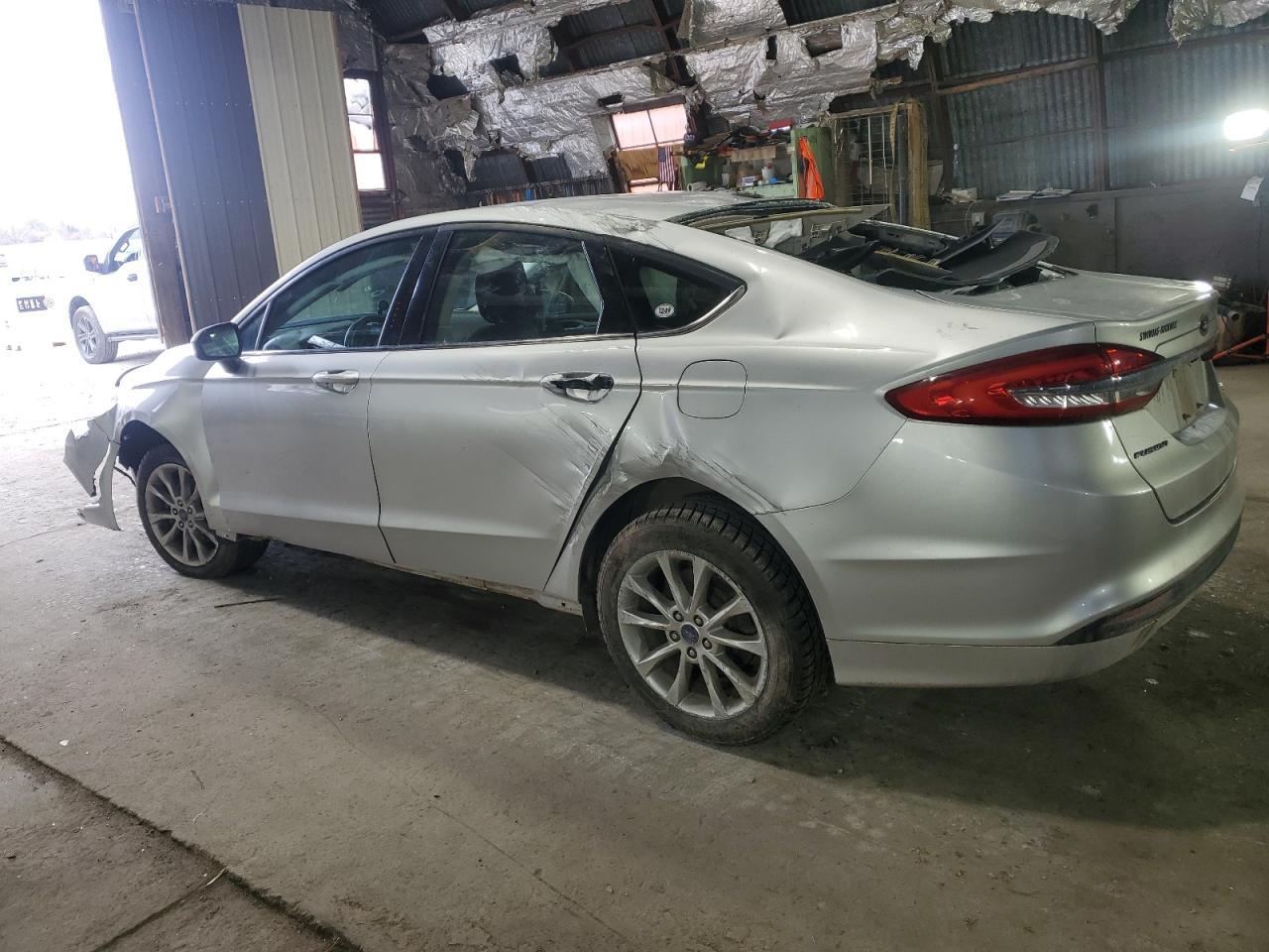2017 FORD FUSION SE - Фото 2