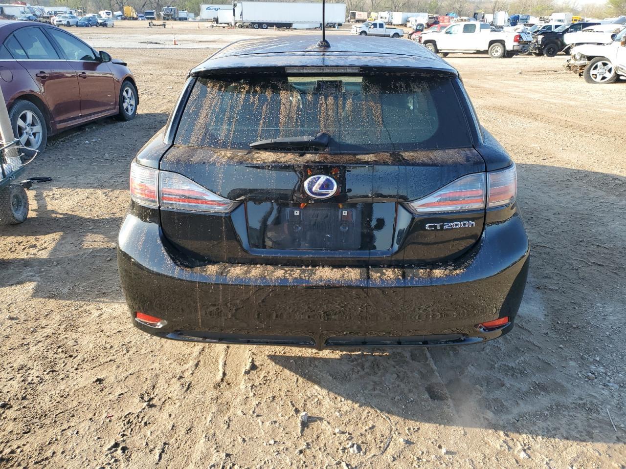 2013 LEXUS CT 200 - Image 6