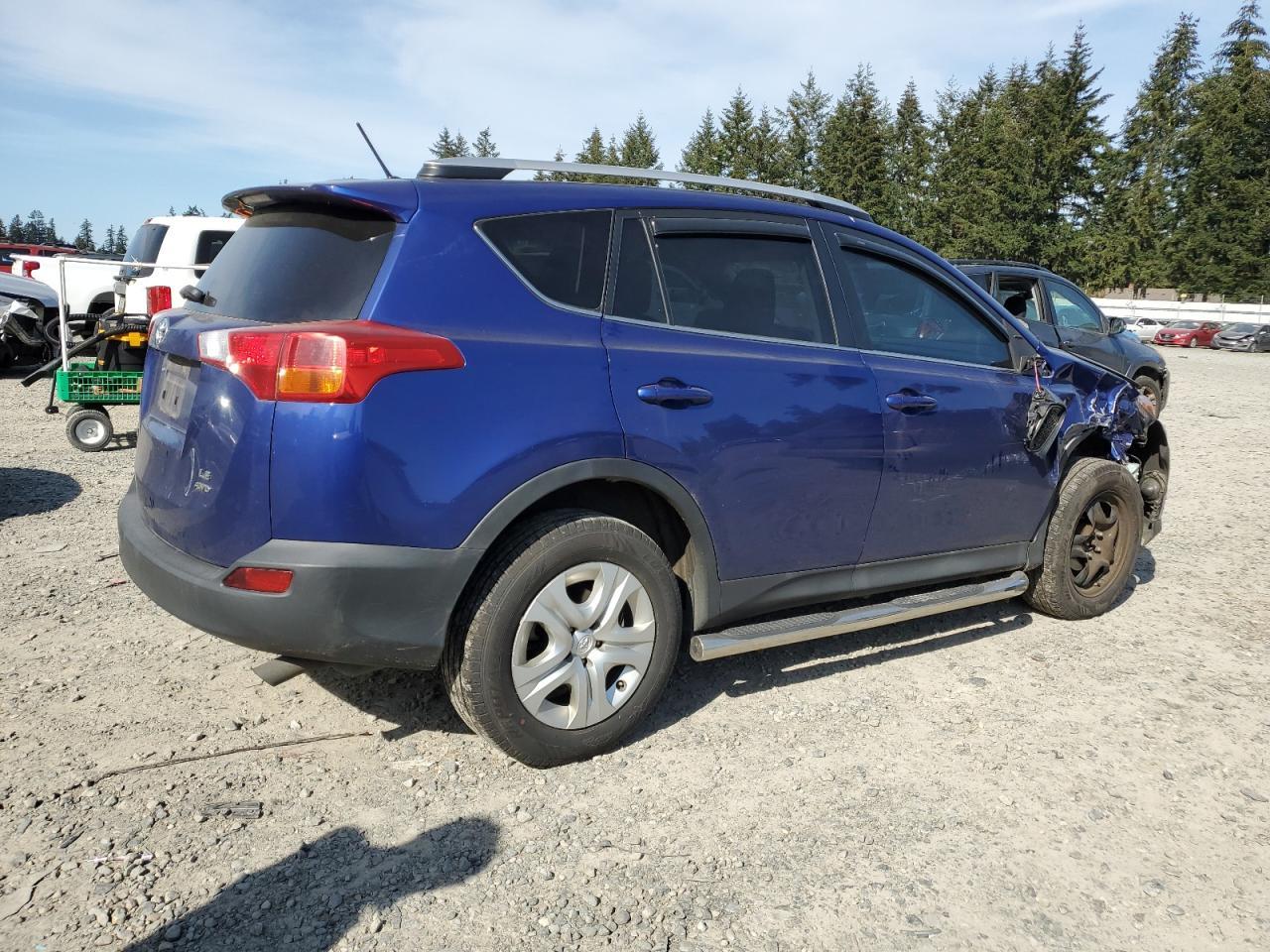 2014 TOYOTA RAV4 LE - Фото 3