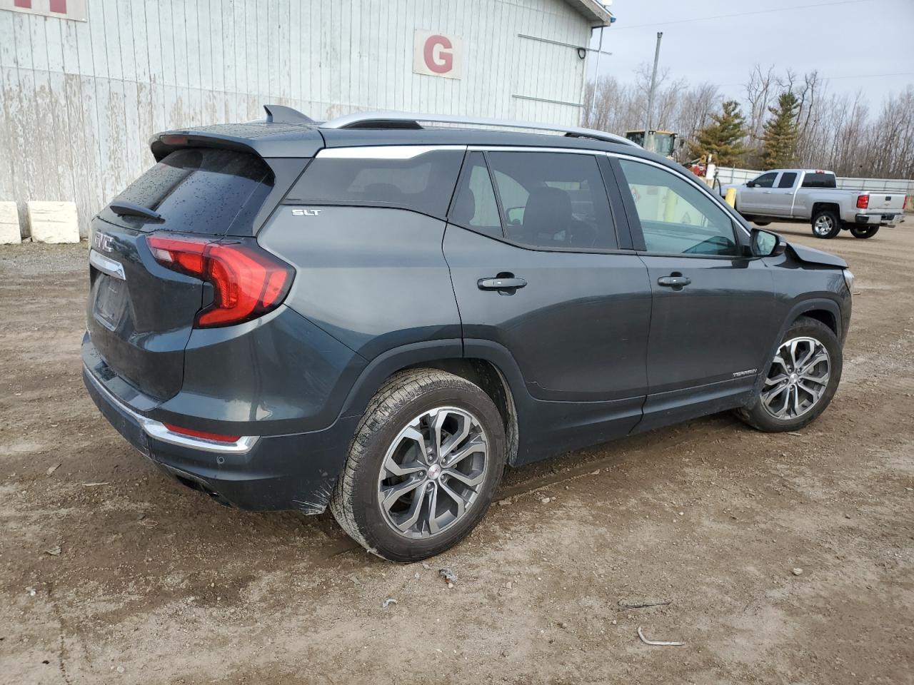 2019 GMC TERRAIN SL - Фото 3