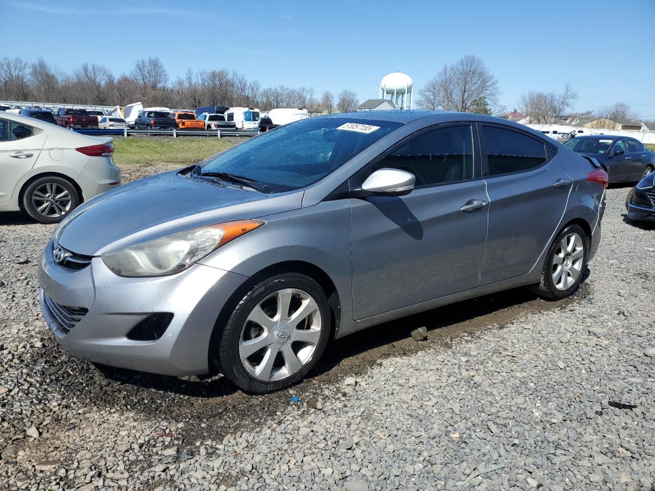 2013 HYUNDAI ELANTRA GL