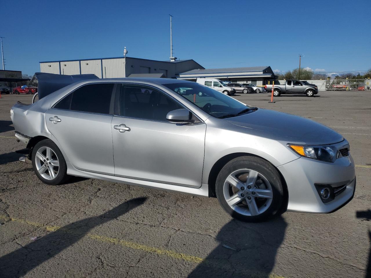 2014 TOYOTA CAMRY L - Image 4
