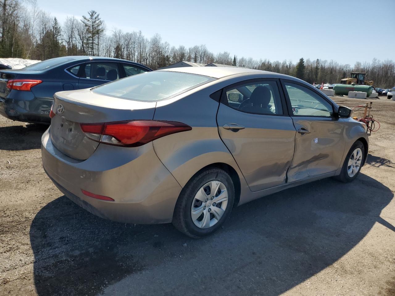 2014 HYUNDAI ELANTRA SE - Фото 3