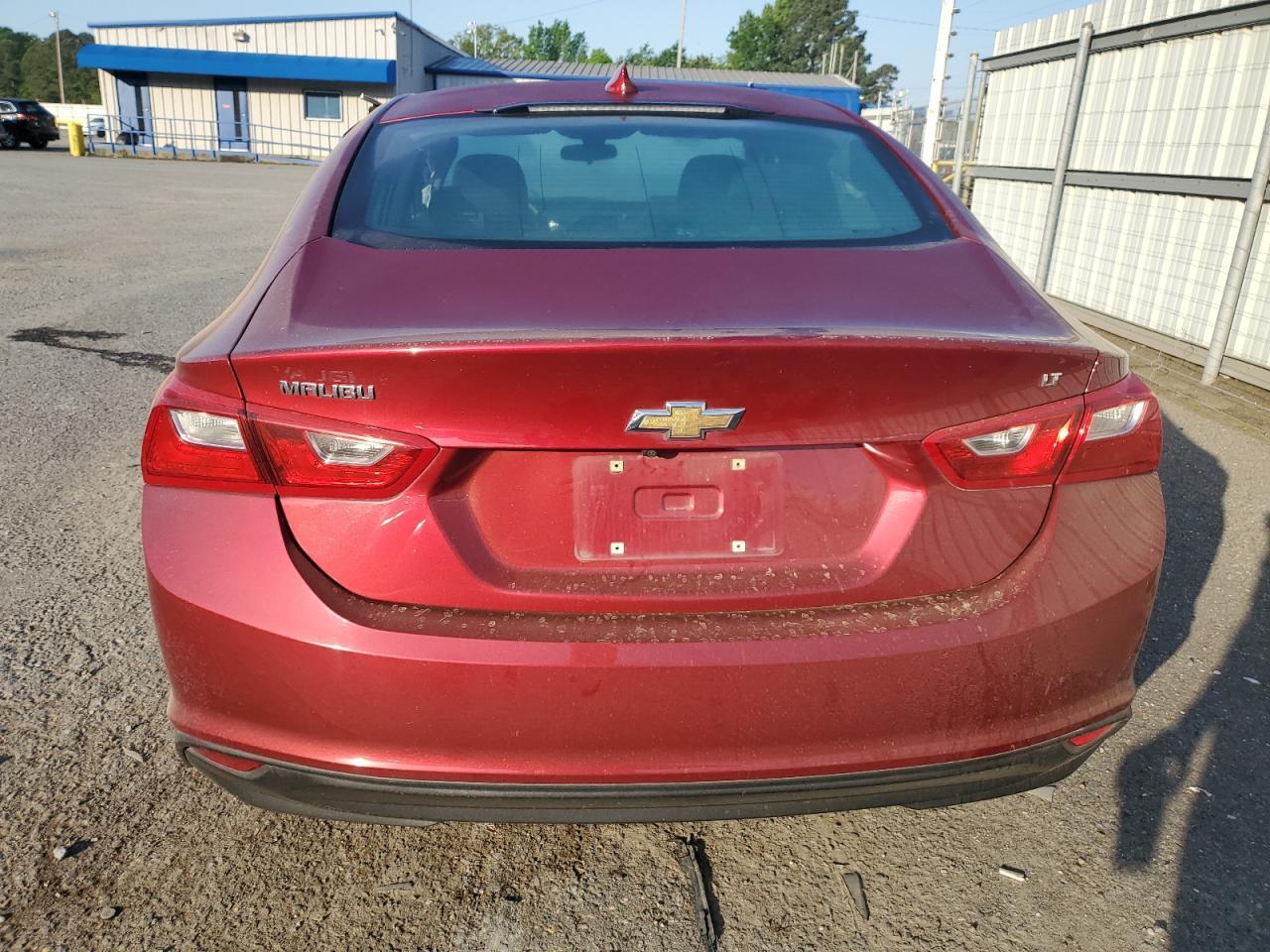 2017 CHEVROLET MALIBU LT - Image 6
