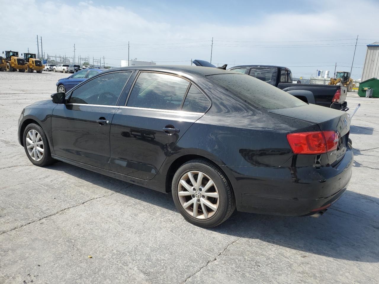 2014 VOLKSWAGEN JETTA SE - Image 2