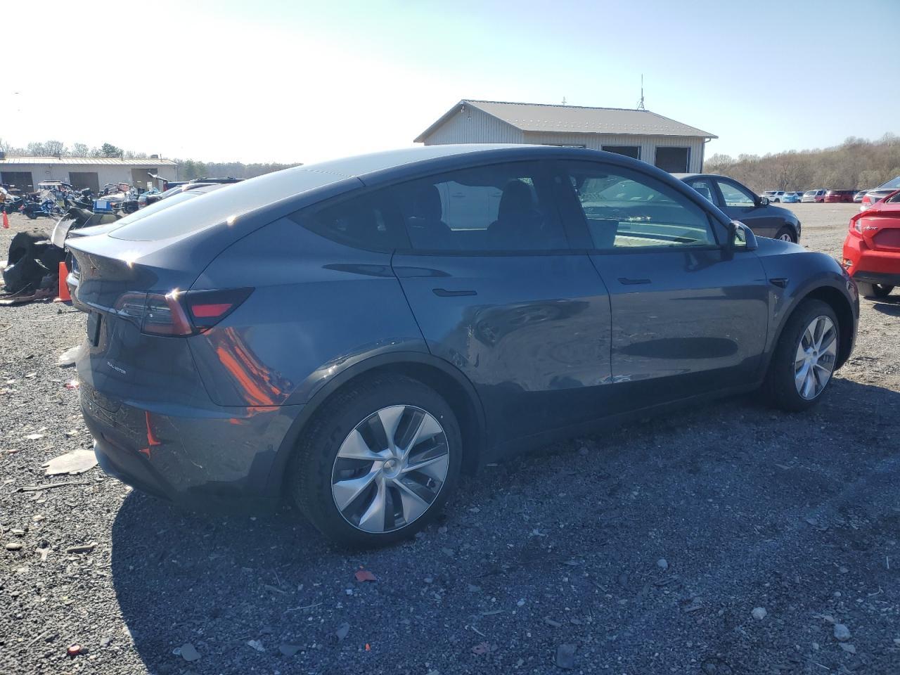 2022 TESLA MODEL Y - Image 3