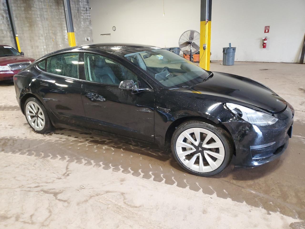2023 TESLA MODEL 3 - Фото 4