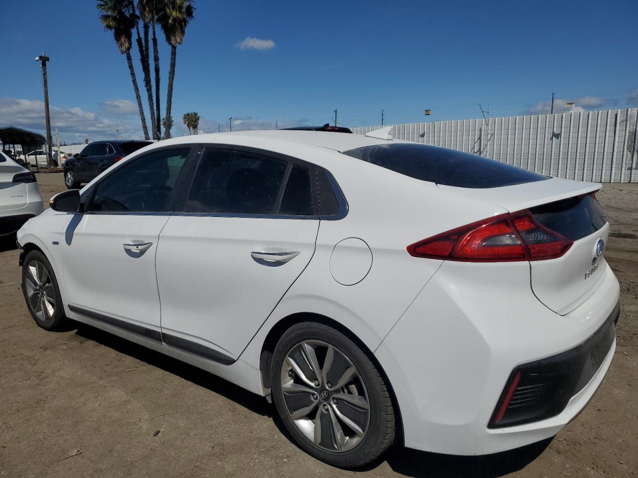 2019 HYUNDAI IONIQ LIMI - Image 2