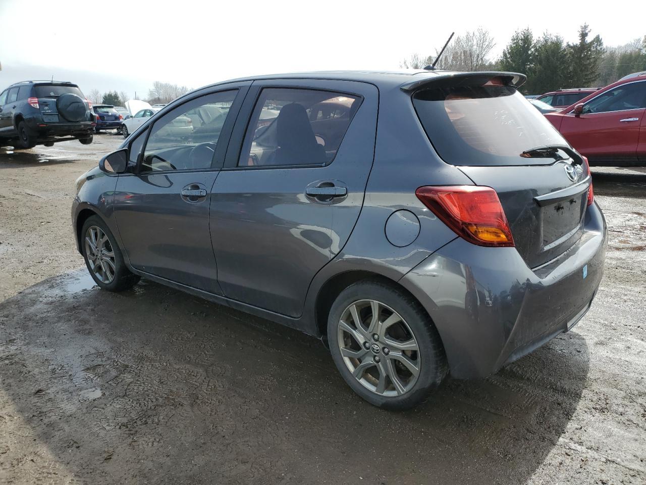 2015 TOYOTA YARIS - Фото 2