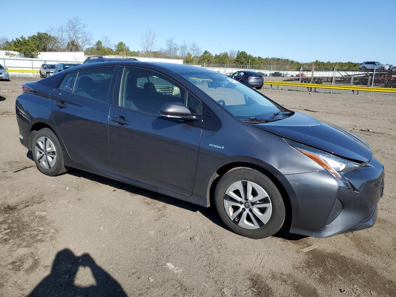 2016 TOYOTA PRIUS - Фото 4