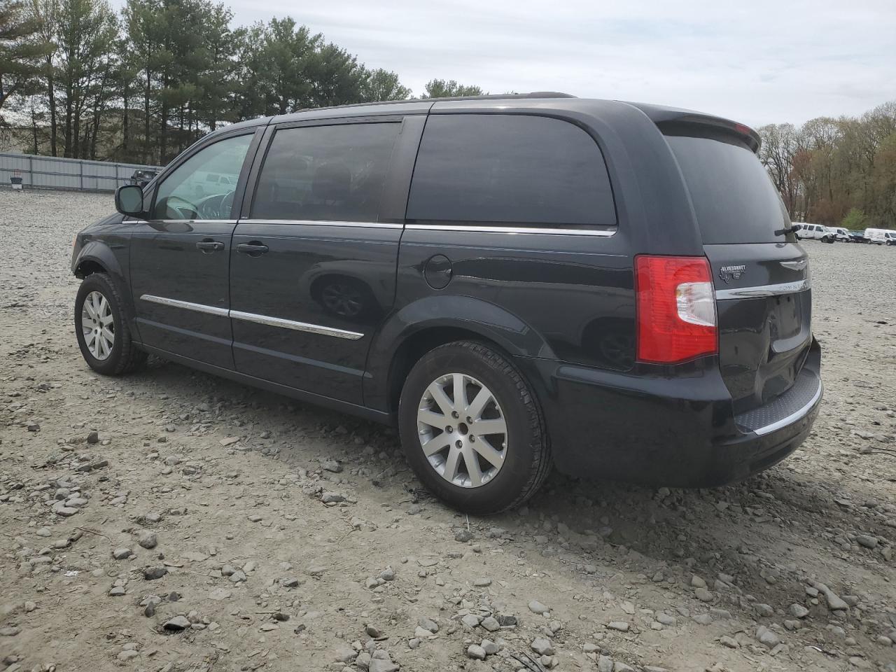 2014 CHRYSLER TOWN & COU - Image 2