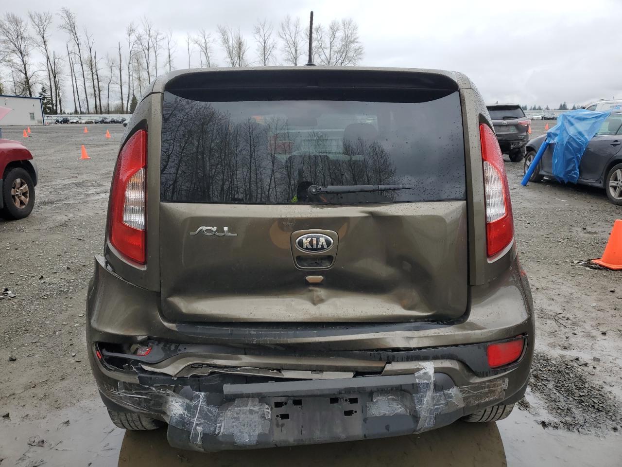 2013 KIA SOUL + - Image 6