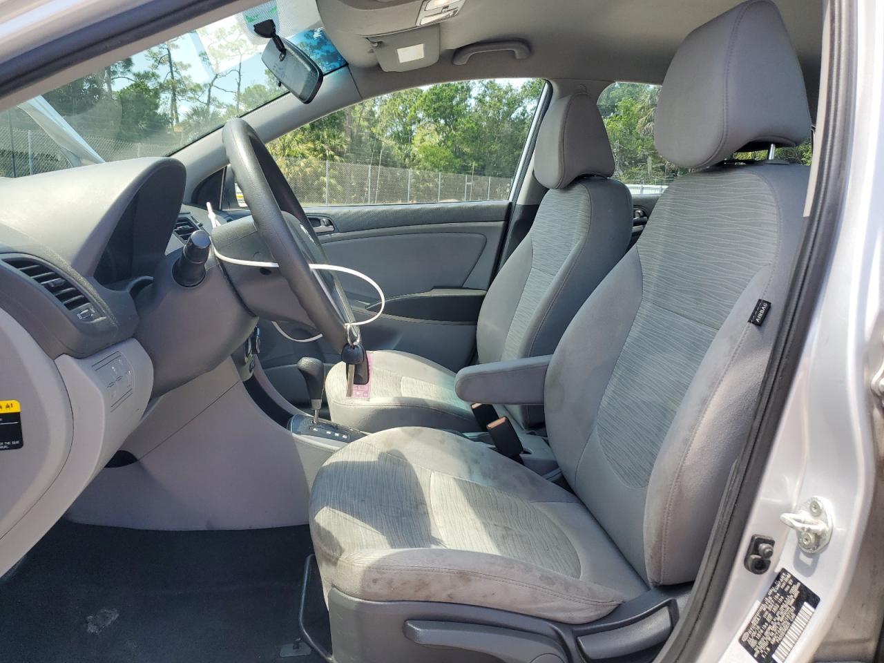 2017 HYUNDAI ACCENT SE - Image 7