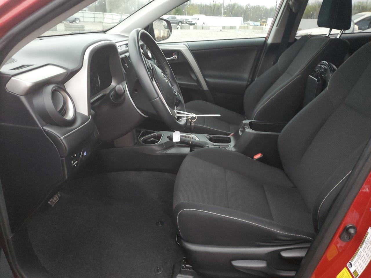 2017 TOYOTA RAV4 XLE - Image 7