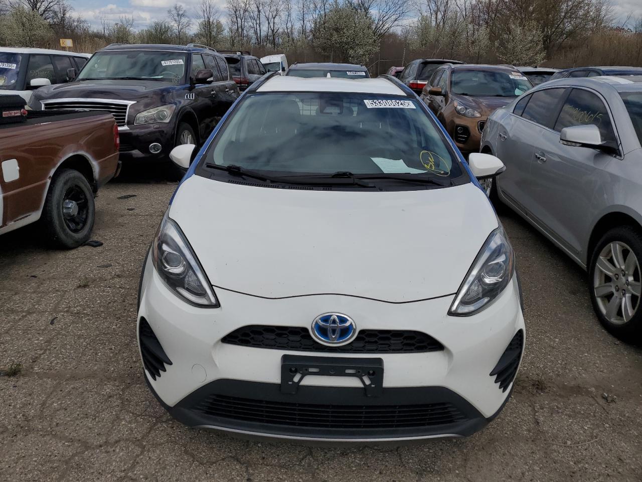 2018 TOYOTA PRIUS C - Image 5